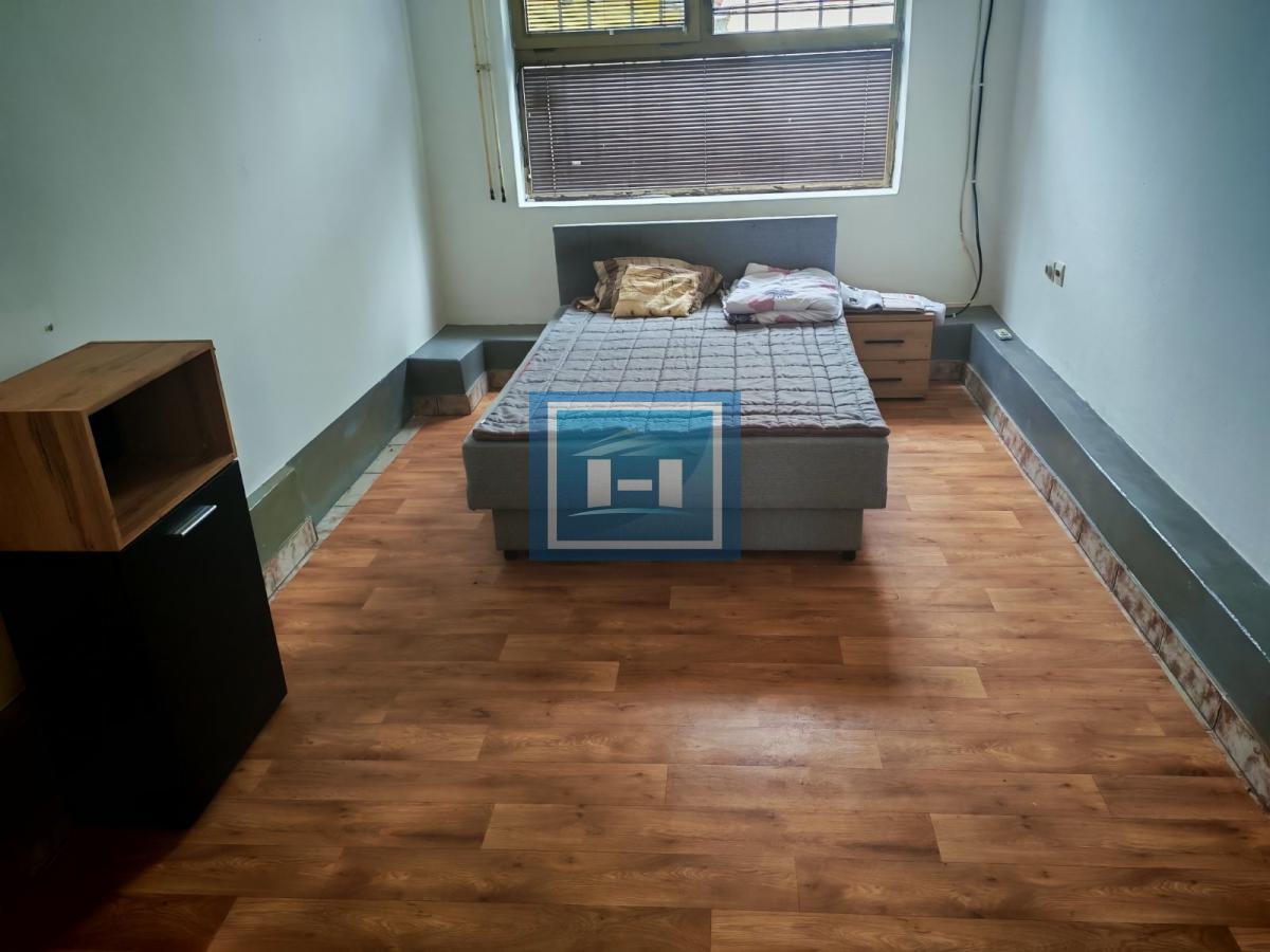Dvosoban stan u Resavici 49 m²