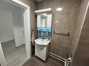 Stan sa neverovatnim potencijalom – potpuno renoviran, tri terase i mogućnost kupovine putem stambenog kredita