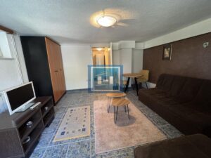 Izdaje se lepo uređen stan od 35 m² – svi troškovi uključeni u cenu!
