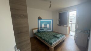 Centar – Stan 50 m² sa dve terase na 2 min od pešačke zone