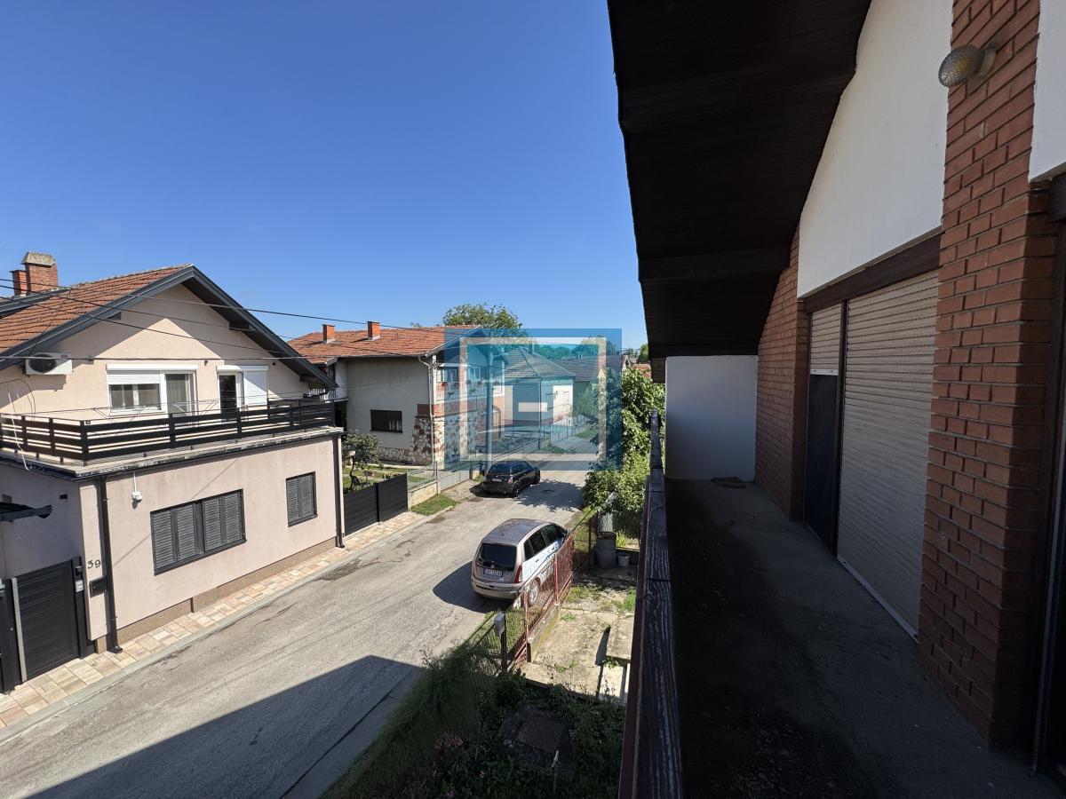 200m2 u širem centru Ćuprije