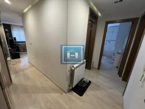 Moderan trosoban, porodični stan koji ispunjava sve kriterijume udobnog i kvalitetnog života
