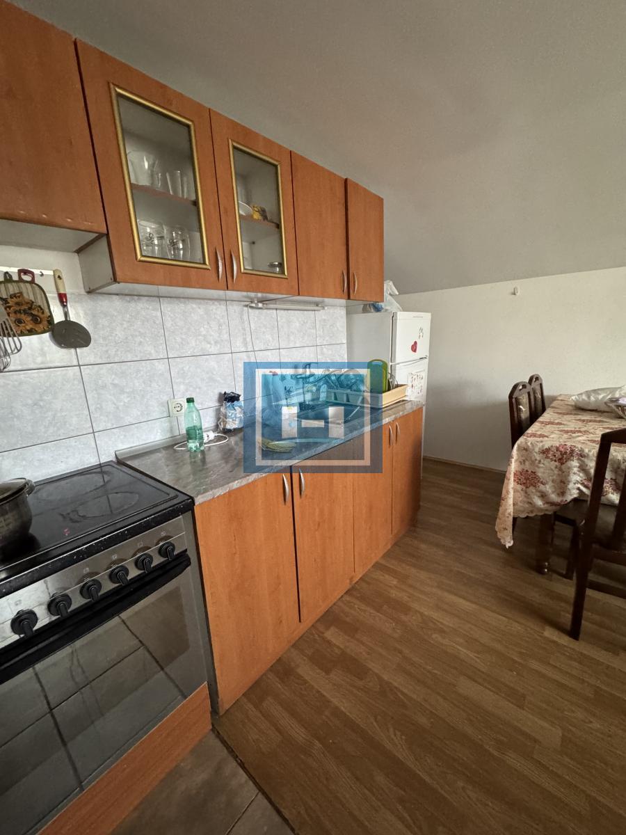 GRADSKI BAZEN SA STAMBENIM OBJEKTOM