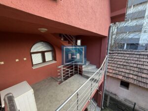 Veći poslovni prostor i nova kuća na jednom mestu u centru grada