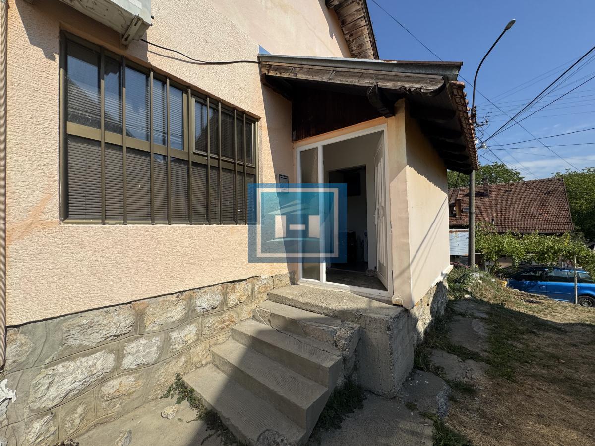 Dvosoban stan u Resavici 49 m²