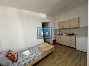 Predivan kompleks od 1000m2 u podnožju Rtnja na prodaju