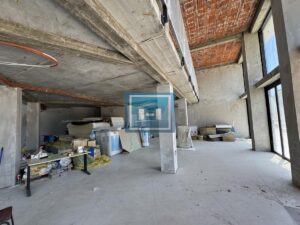 Lokal u novogradnji u centru Paraćina