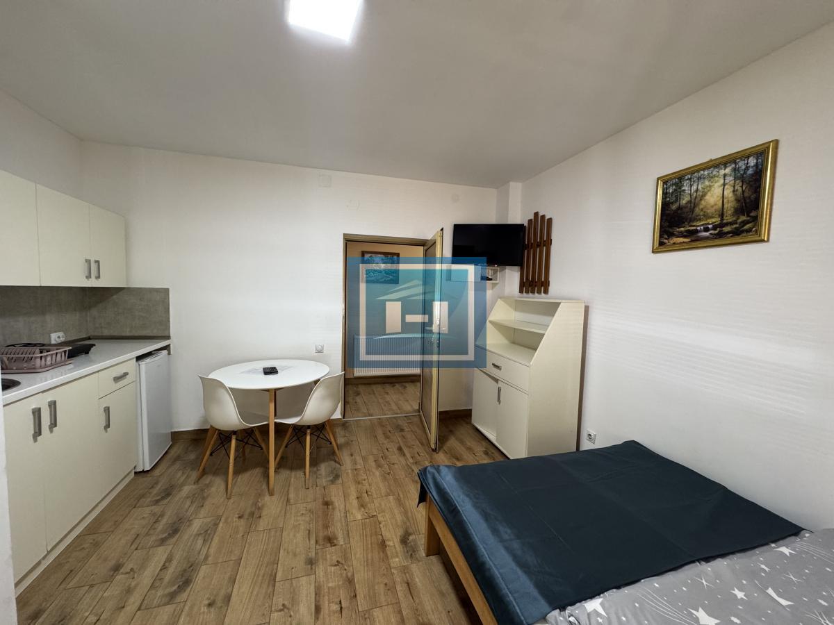Predivan kompleks od 1000m2 u podnožju Rtnja na prodaju