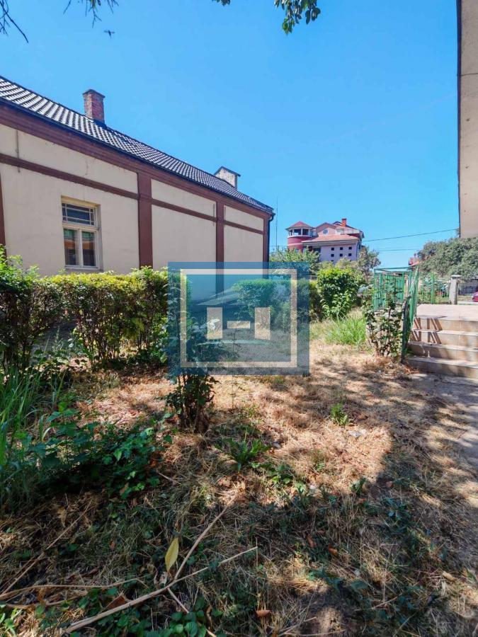 SUPER POVOLJNA VELIKA KUĆA U VARVARINU – IDEALNA ZA DVE PORODICE ILI KAO INVESTICIJA!