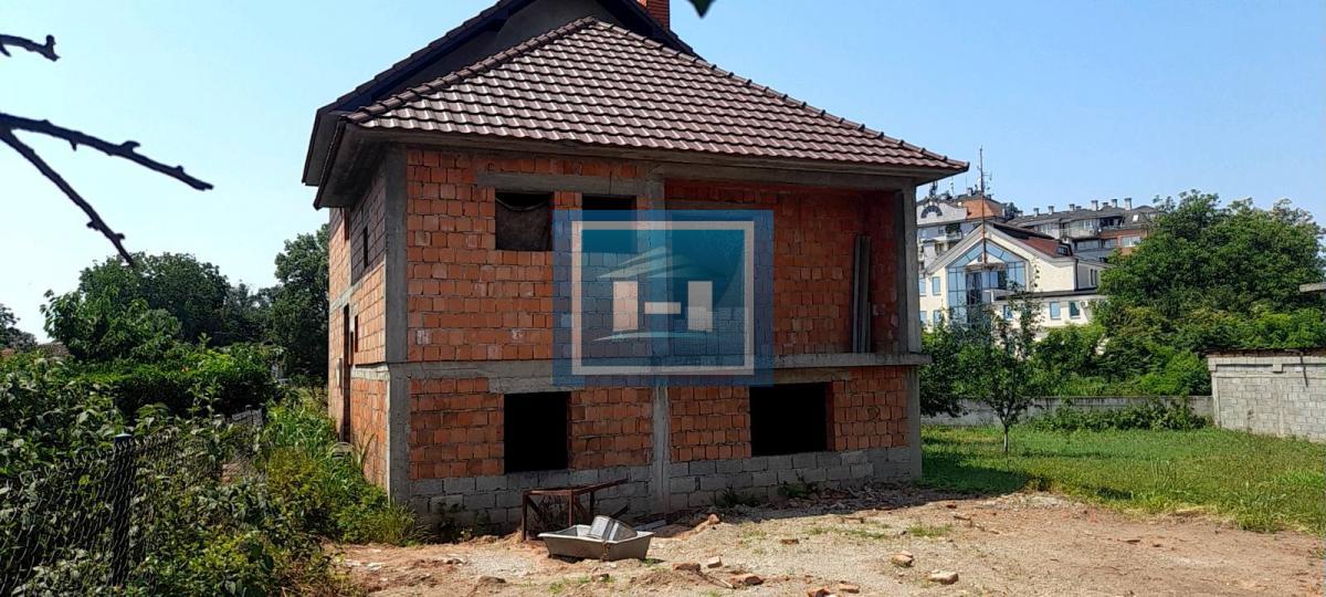 Prostrana porodična kuća od 109 m² – idealan dom za vašu porodicu!