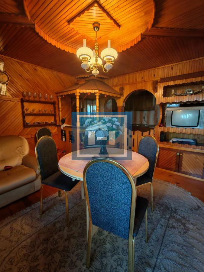 SUPER POVOLJNA VELIKA KUĆA U VARVARINU – IDEALNA ZA DVE PORODICE ILI KAO INVESTICIJA!