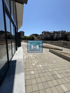 Lokal u novogradnji u centru Paraćina