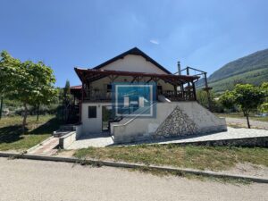 Predivan kompleks od 1000m2 u podnožju Rtnja na prodaju