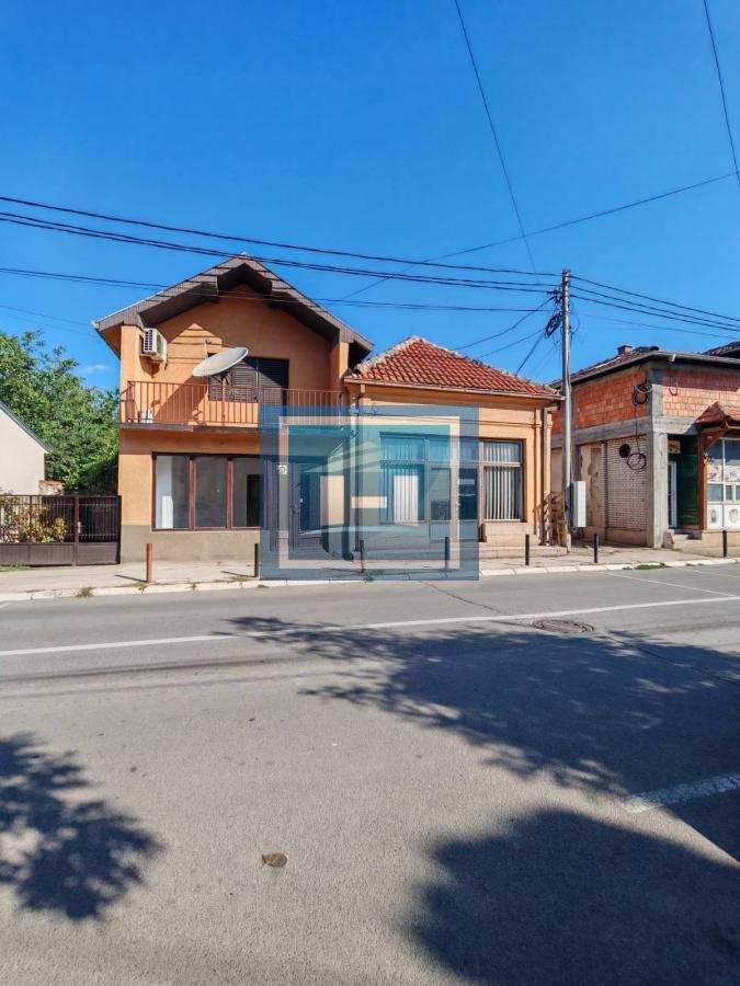 Stambeno-poslovni objekat na odličnoj lokaciji u Paraćinu