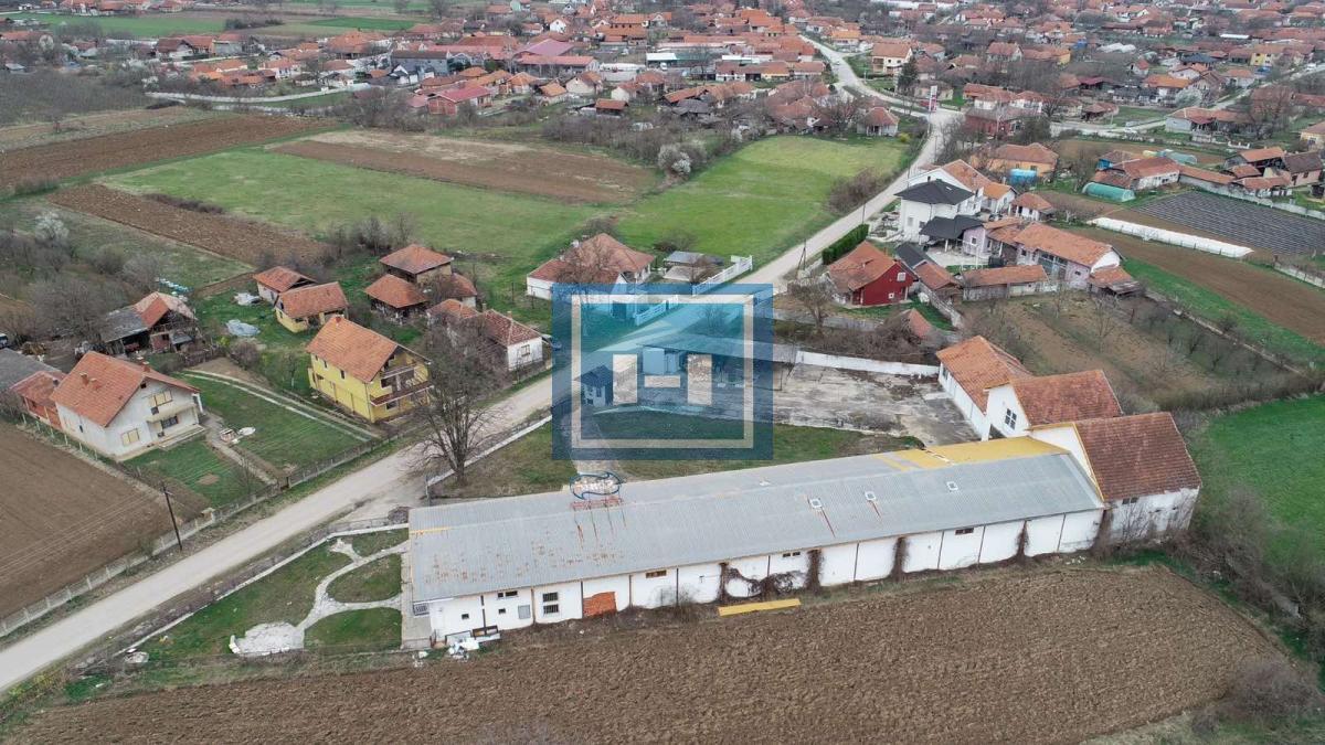 Poslovno-stambeni kompleks na odličnoj lokaciji – 5 km od auto-puta!