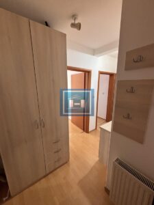 Izdaje se kompletno renoviran jednosoban stan u lepom delu grada