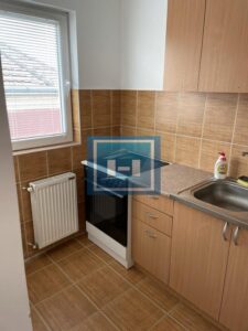 Stan 35 m², 1. soban, Centar Ćuprija, 3. sprat