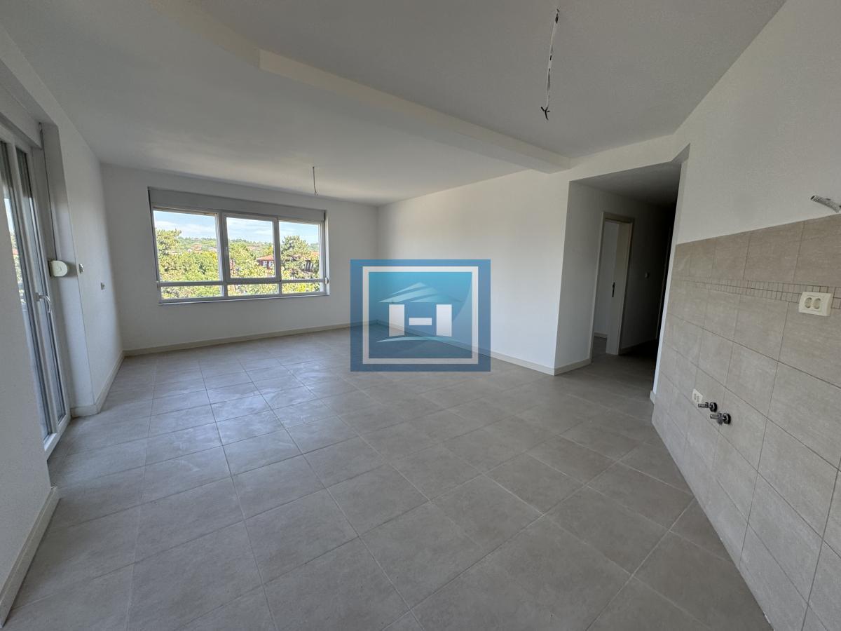 Kvalitetna novogradnja u centru Paraćina – Trosoban stan 78 m²