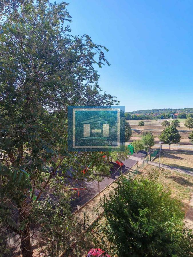 Potpuno renoviran stan na odličnoj lokaciji