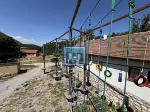 Predivan kompleks od 1000m2 u podnožju Rtnja na prodaju