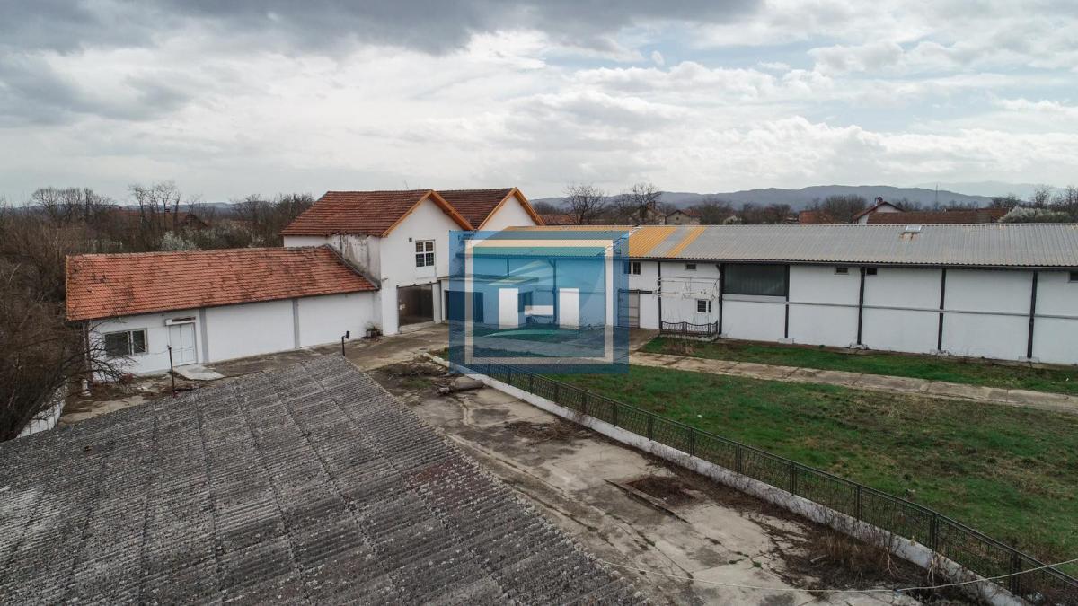 Poslovno-stambeni kompleks na odličnoj lokaciji – 5 km od auto-puta!