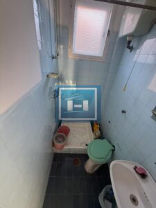 Izdaje se prostrana kuća površine 300 m² sa dvorištem u Ćupriji