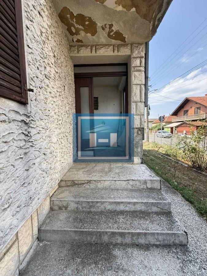 Kuća 170 m² sa podrumom i garažom – plac 4,63 ara
