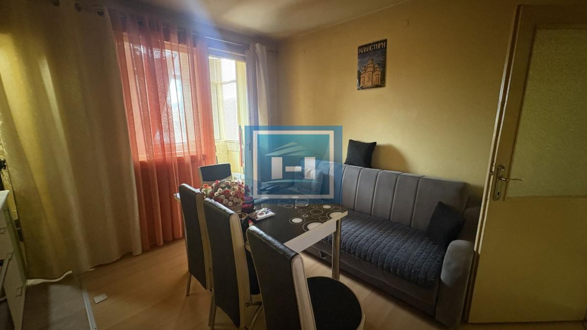 Stan u Dragocvetu sa garažom i podrumom-48 m²,7km od Jagodine