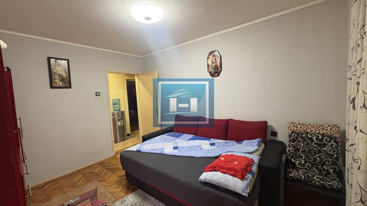 Stan u Dragocvetu sa garažom i podrumom-48 m²,7km od Jagodine