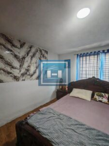Kuća sa tri zasebne stambene jedinice