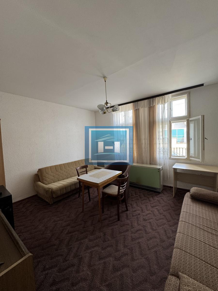 DVE SOBE, CELA KUĆA I SAMO 80 € PO OSOBI