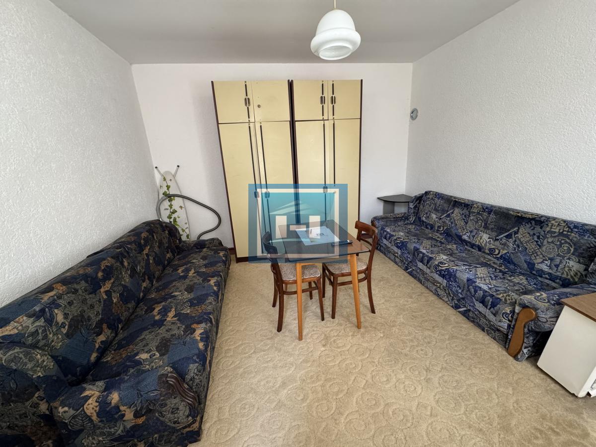 DVE SOBE, CELA KUĆA I SAMO 80 € PO OSOBI