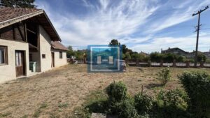 Ozakonjena kuća na 4km od grada-5,61a placa i dva pomoćna objekta