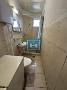 DVE SOBE, CELA KUĆA I SAMO 80 € PO OSOBI