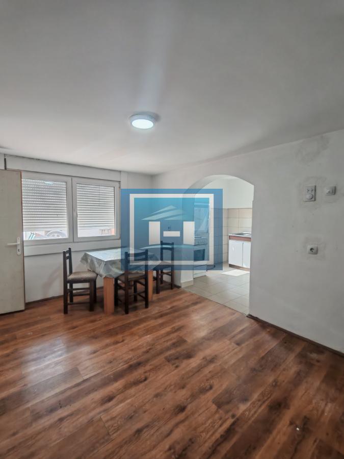 Kuća 72 m² na placu od 5 ari – renovirana, mirna lokacija