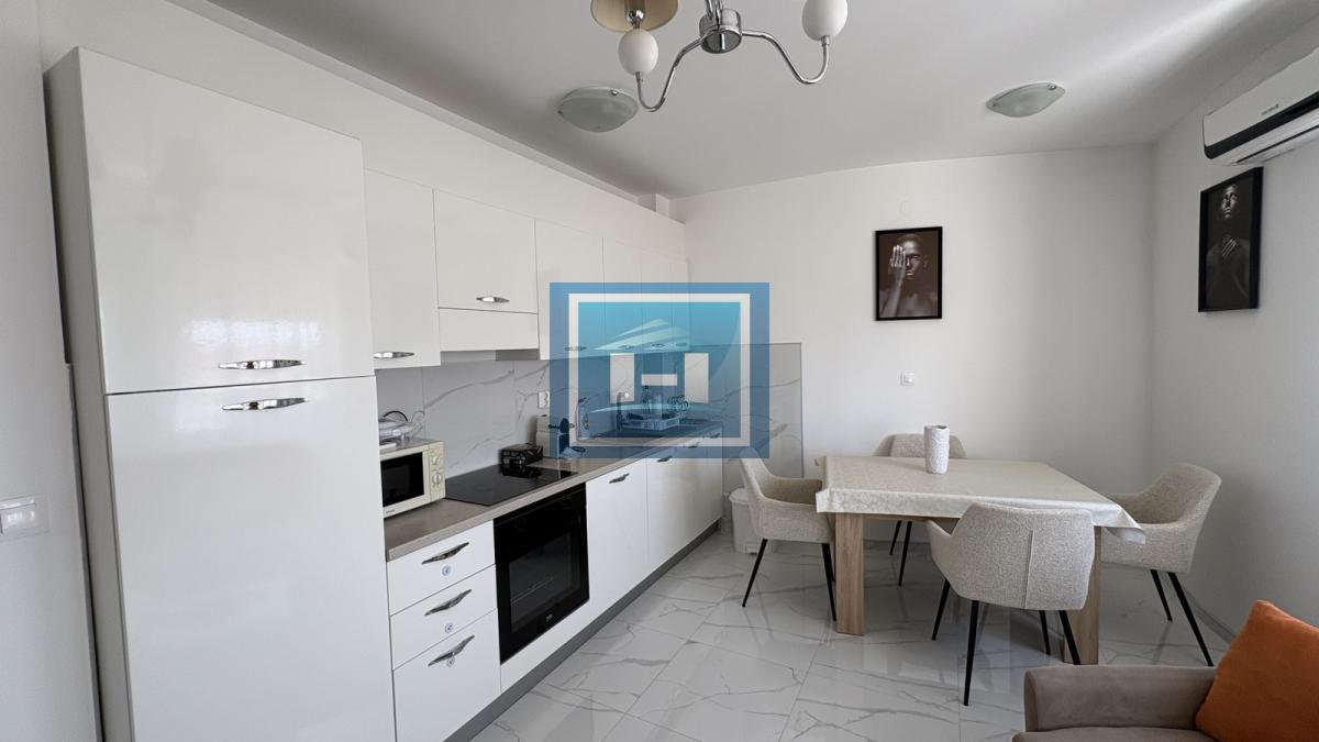 Luksuzno opremljen stan od 49 m² – idealan za život i investiciju