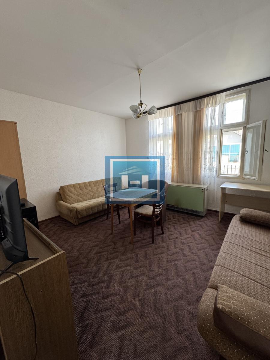 DVE SOBE, CELA KUĆA I SAMO 80 € PO OSOBI