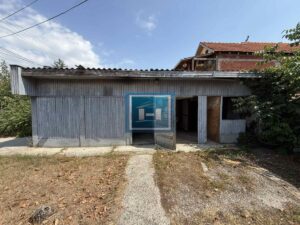 Kuća 170 m² sa podrumom i garažom – plac 4,63 ara