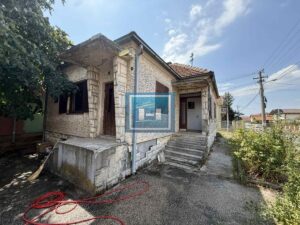 Kuća 170 m² sa podrumom i garažom – plac 4,63 ara
