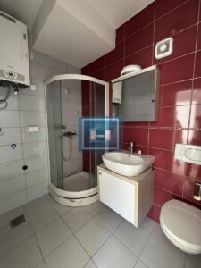 Prostran stan 70 m² sa tri spavaće sobe – Centar Ćuprije