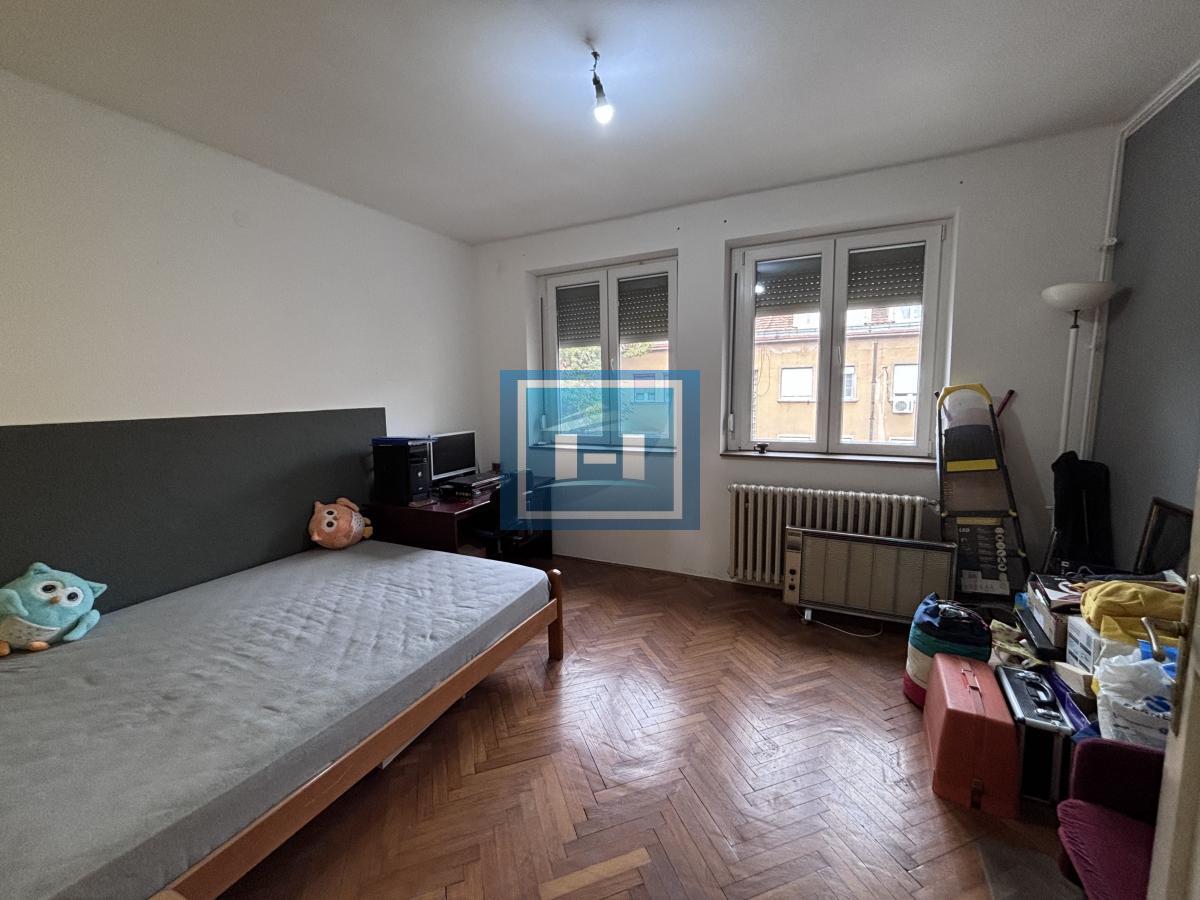 Dvosoban stan u centru Jagodine, 56 m², 2. sprat
