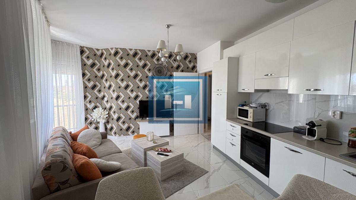 Luksuzno opremljen stan od 49 m² – idealan za život i investiciju