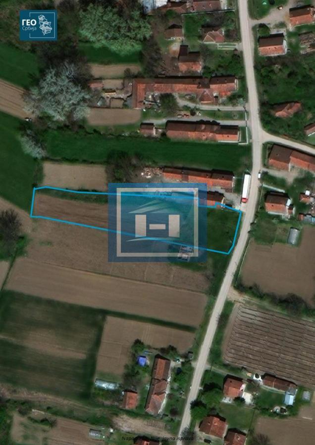 Građevinsko zemljište u Kočinom Selu pored asfalnog puta