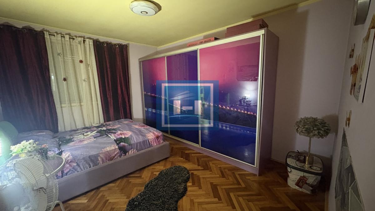 Stan u Dragocvetu sa garažom i podrumom-48 m²,7km od Jagodine