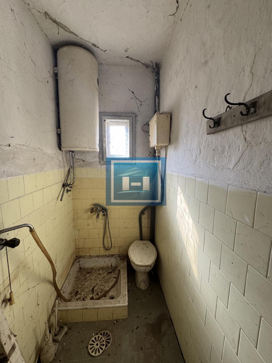 KUĆA + 29,13 ARI PLACA — SAMO 18.000 €!