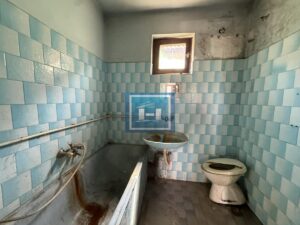 Kuća 170 m² sa podrumom i garažom – plac 4,63 ara