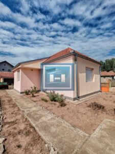 Kuća 72 m² na placu od 5 ari – renovirana, mirna lokacija