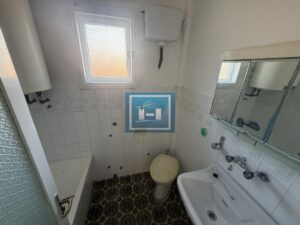 Izdaje se prostrana kuća površine 300 m² sa dvorištem u Ćupriji