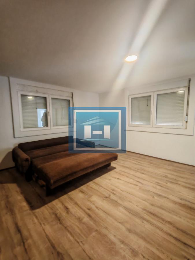 Kuća 72 m² na placu od 5 ari – renovirana, mirna lokacija