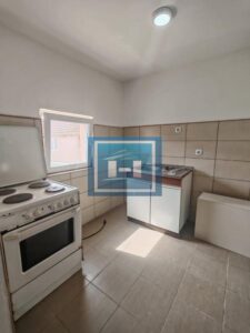 Kuća 72 m² na placu od 5 ari – renovirana, mirna lokacija